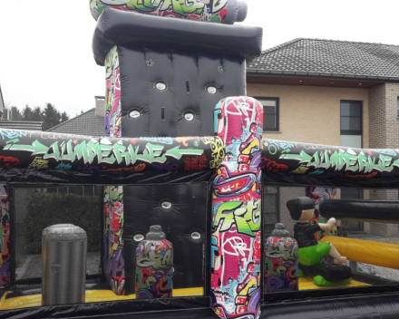 Graffiti hoge klimtoren
